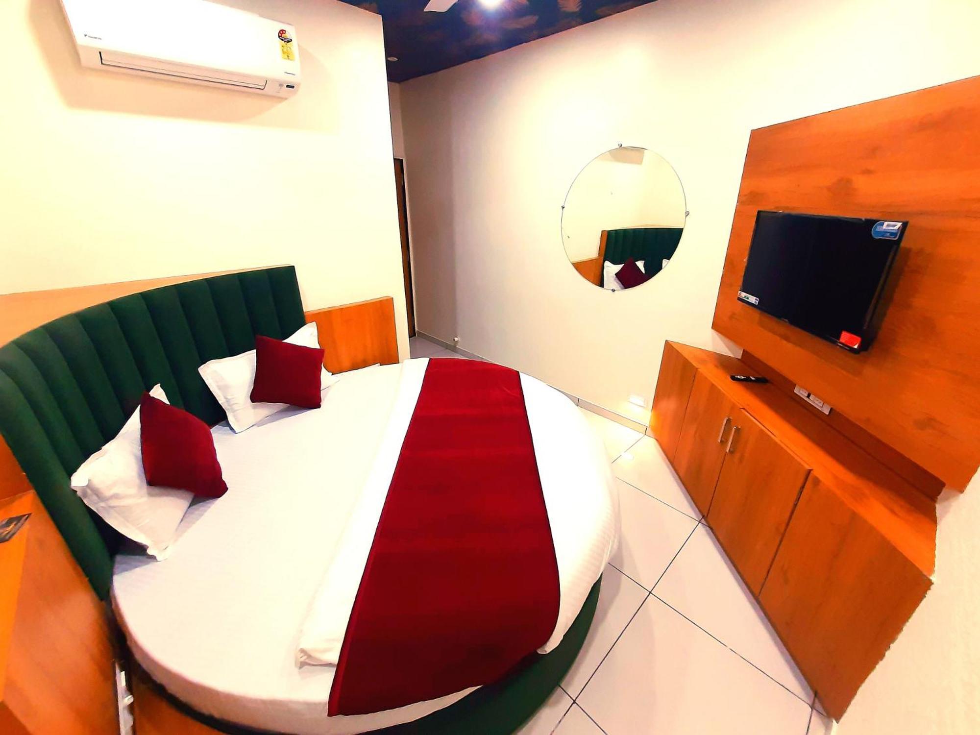 Hotel Suncity Ahmedabad Ngoại thất bức ảnh