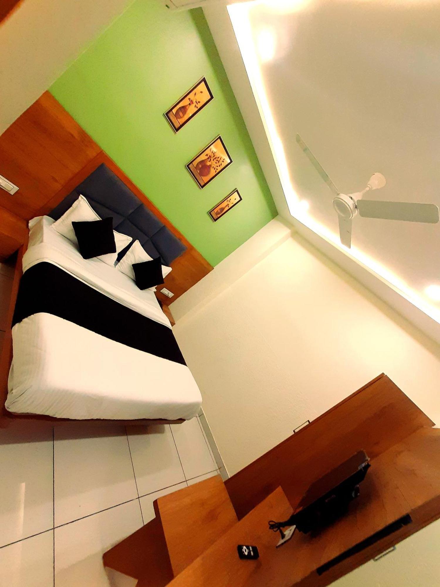 Hotel Suncity Ahmedabad Ngoại thất bức ảnh