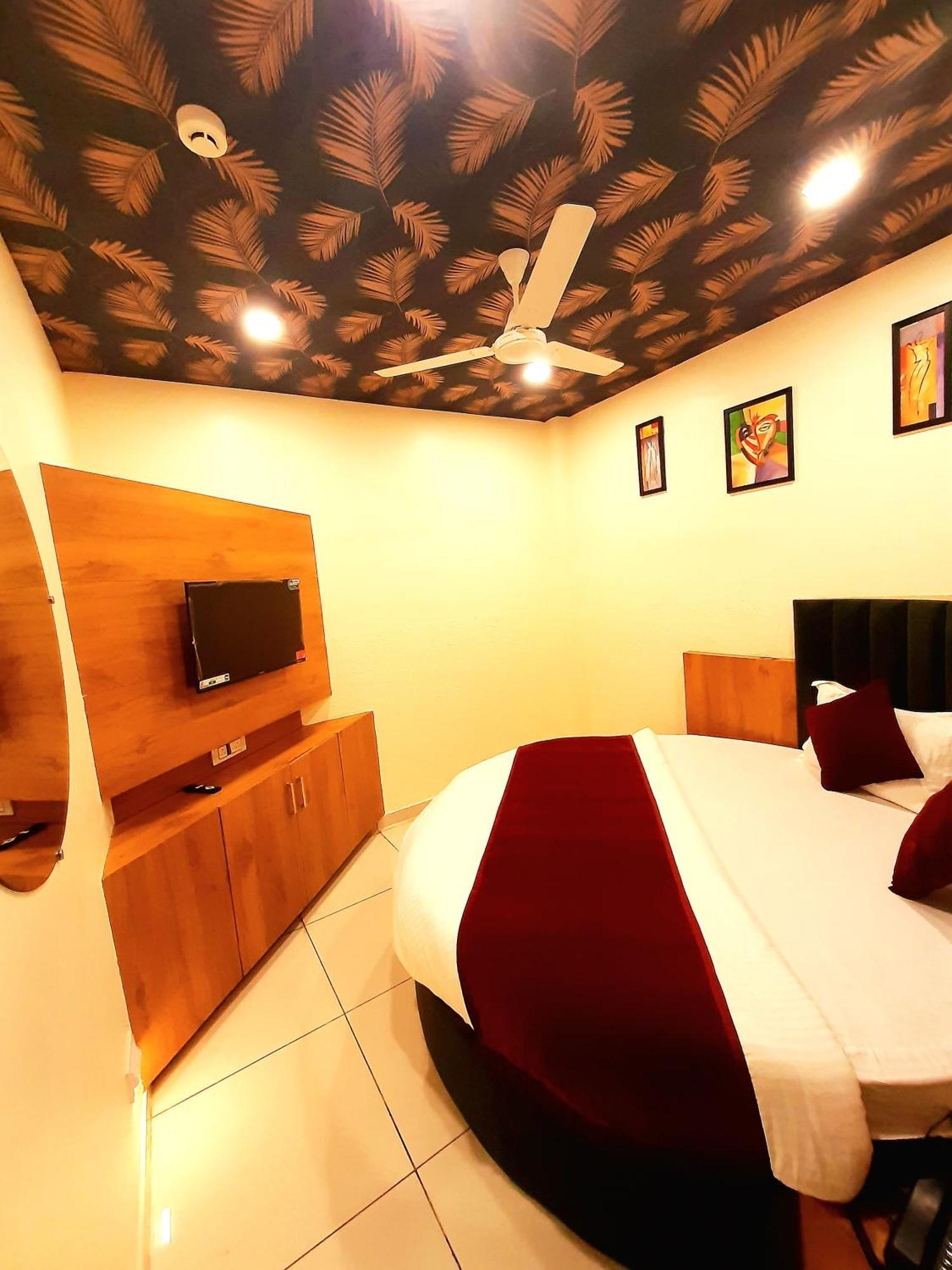 Hotel Suncity Ahmedabad Ngoại thất bức ảnh