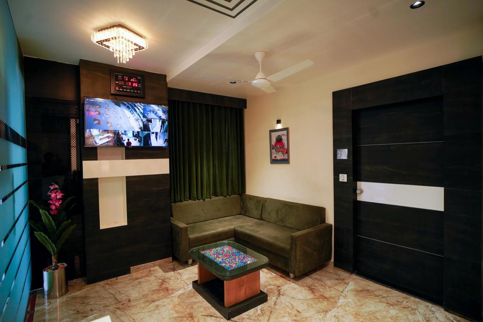 Hotel Suncity Ahmedabad Ngoại thất bức ảnh