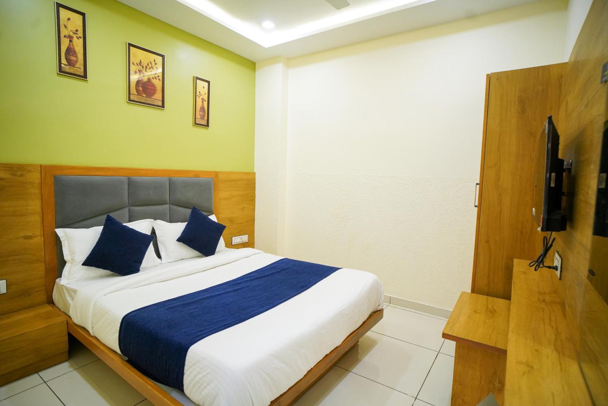 Hotel Suncity Ahmedabad Ngoại thất bức ảnh